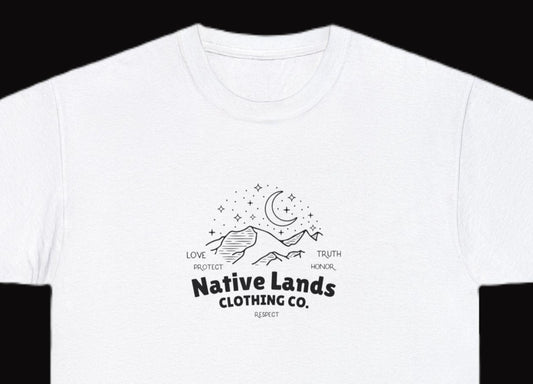 Camicia stelle e luna in cotone bianco pesante dei nativi americani